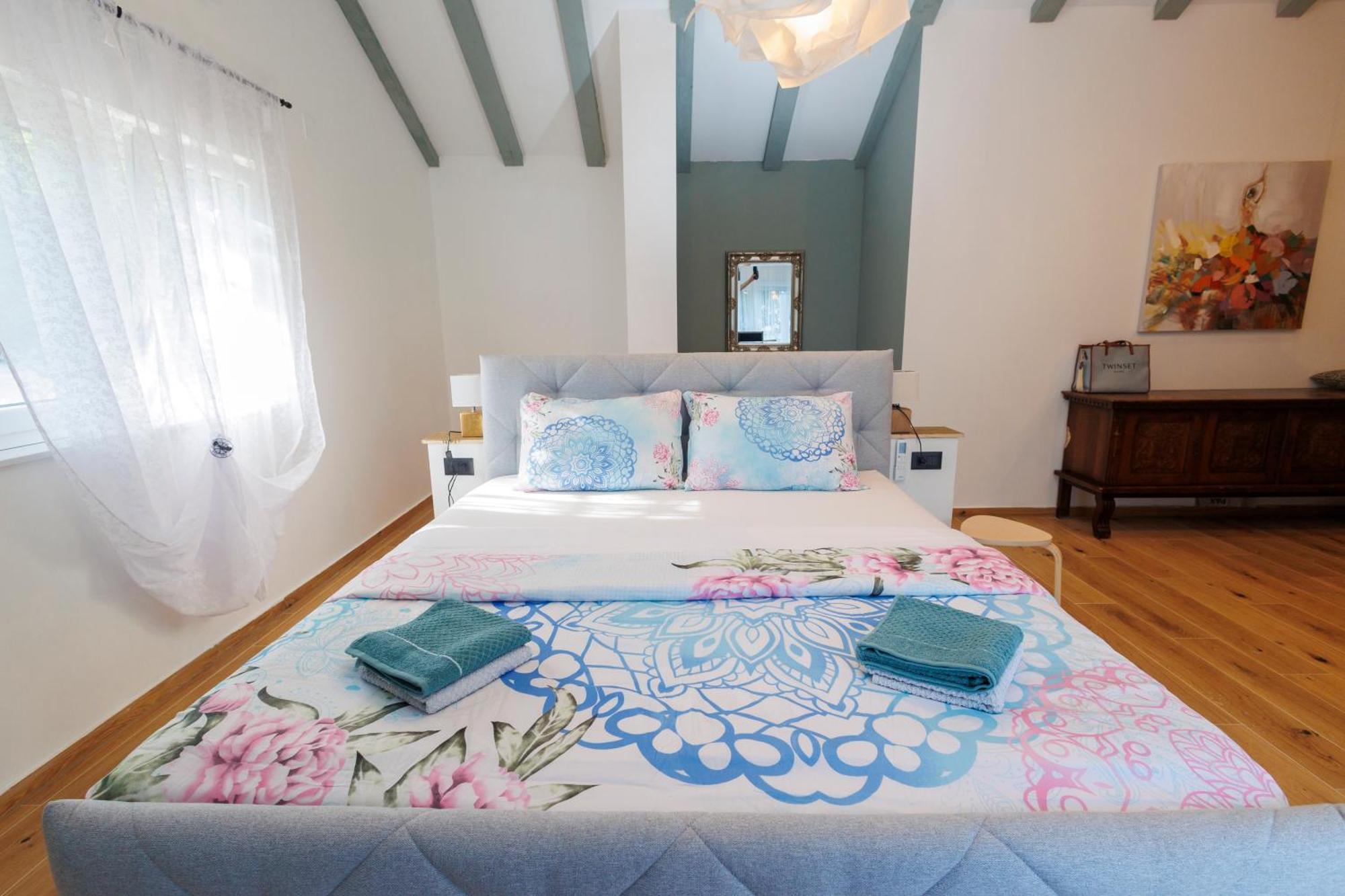 Luxury Villa Andrea Vrzika In Forest Near The Sea Zagvozd Buitenkant foto
